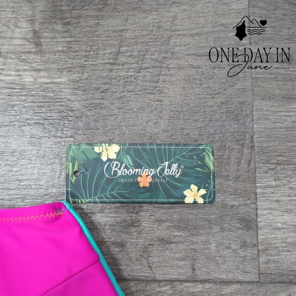 Blooming Jelly Color Block Bikini Swimsuit Size M - Picture 4 of 7